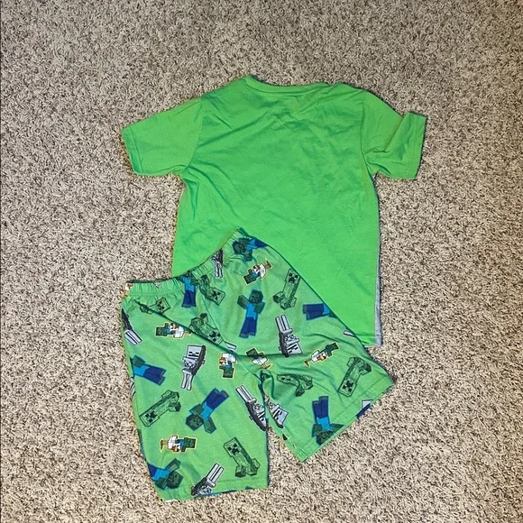 Boys medium Minecraft pajama set or 10-12 - Picture 4 of 4